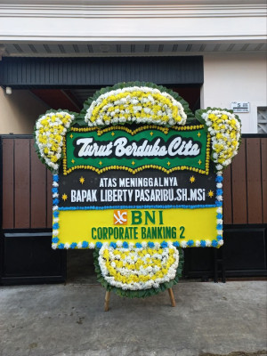 Papan Bunga Duka di Kuningan