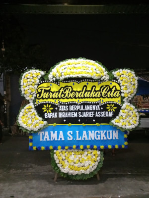 Papan Bunga Duka di Kuningan