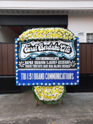 Papan Bunga Duka di Kuningan